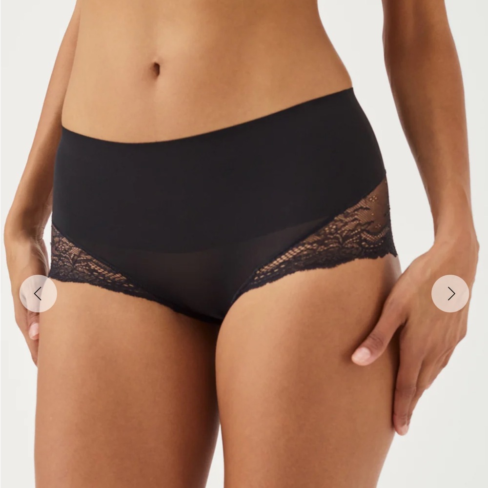 SPANXsupersmooth™ Undie-tectable®
Lace Hi-Hipster